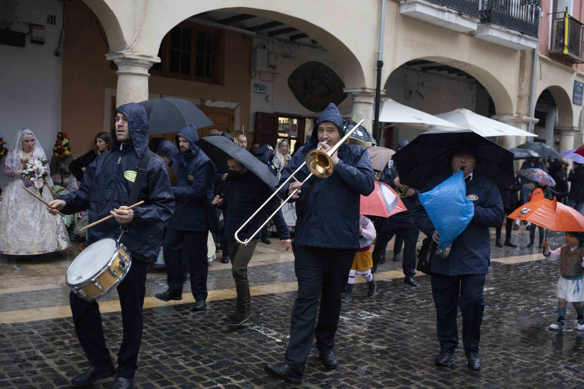 Una Ofrenda pasada por agua en Xàtiva