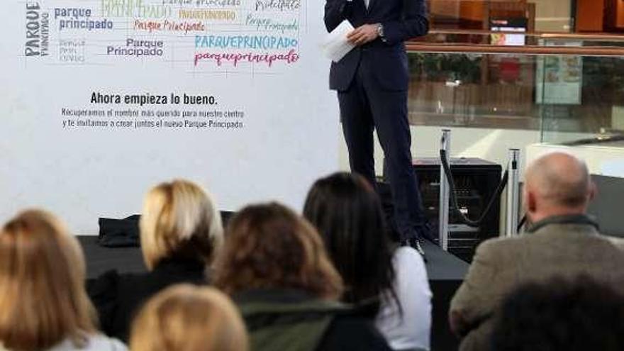 Fernando García, en la presentación de la imagen provisional de la marca Parque Principado.