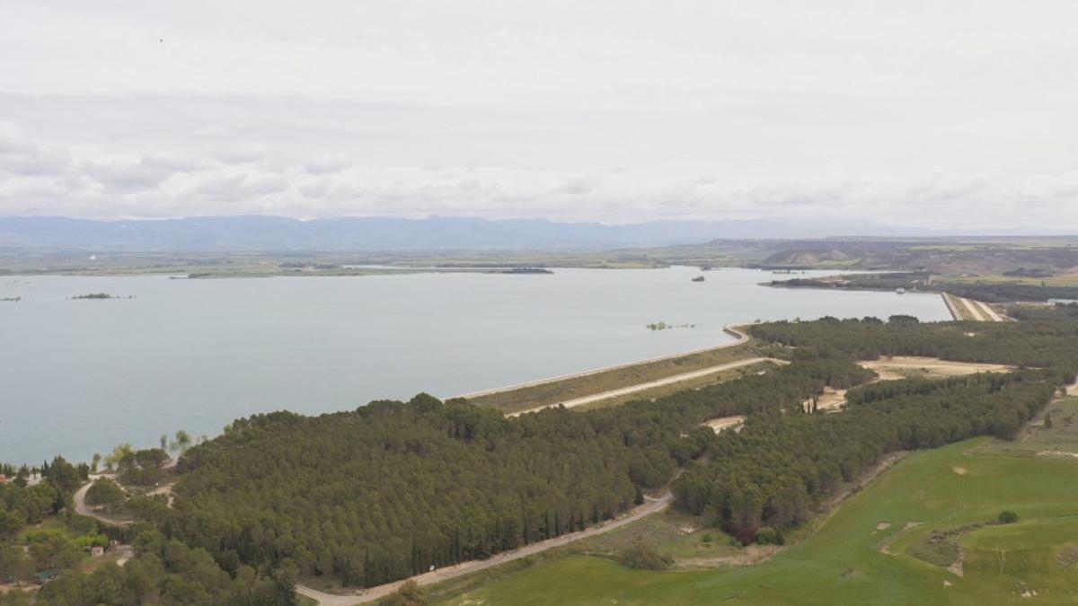 Vista aérea del Embalse de La Sotonera.