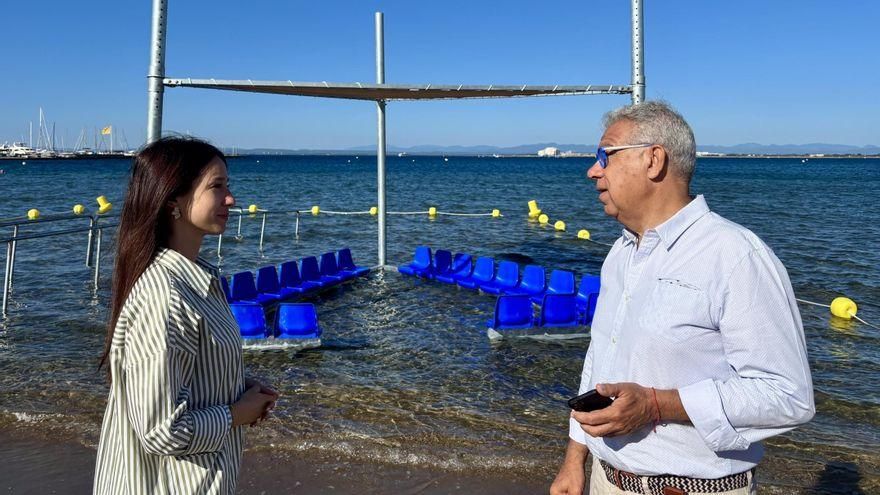 Roses habilita a la platja de la Punta una zona de bany &quot;innovadora&quot; per a persones amb mobilitat reduïda