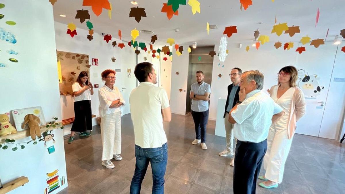 Visita de concejales del PSOE de Elche a las instalaciones de la fundación Salud Infantil