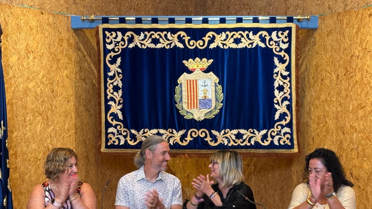 Un momento de la elección del pregonero de Santa Pola Pepe Andreu