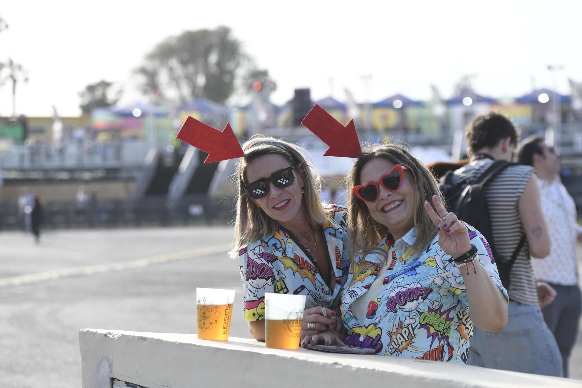 Actuación de Niña Polaca y ambiente en el Warm Up (III)