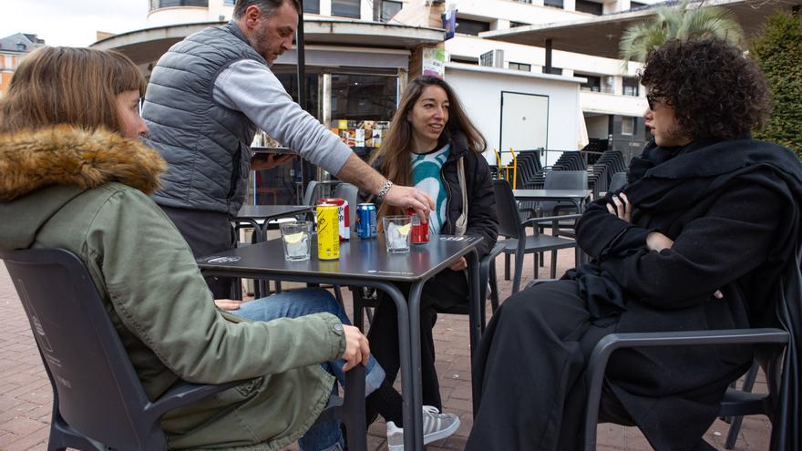 El paro desciende en l&#039;Alcoià-El Comtat en febrero impulsado por los principales sectores económicos