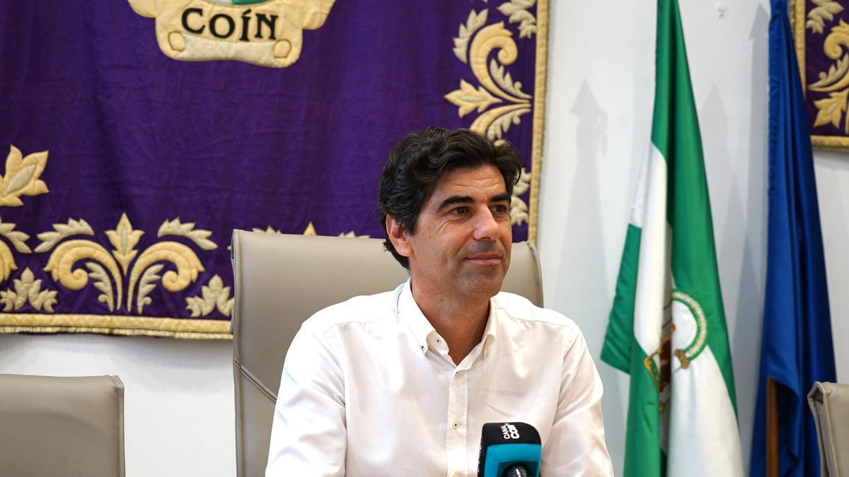 El alcalde de Coín, Francisco Santos.