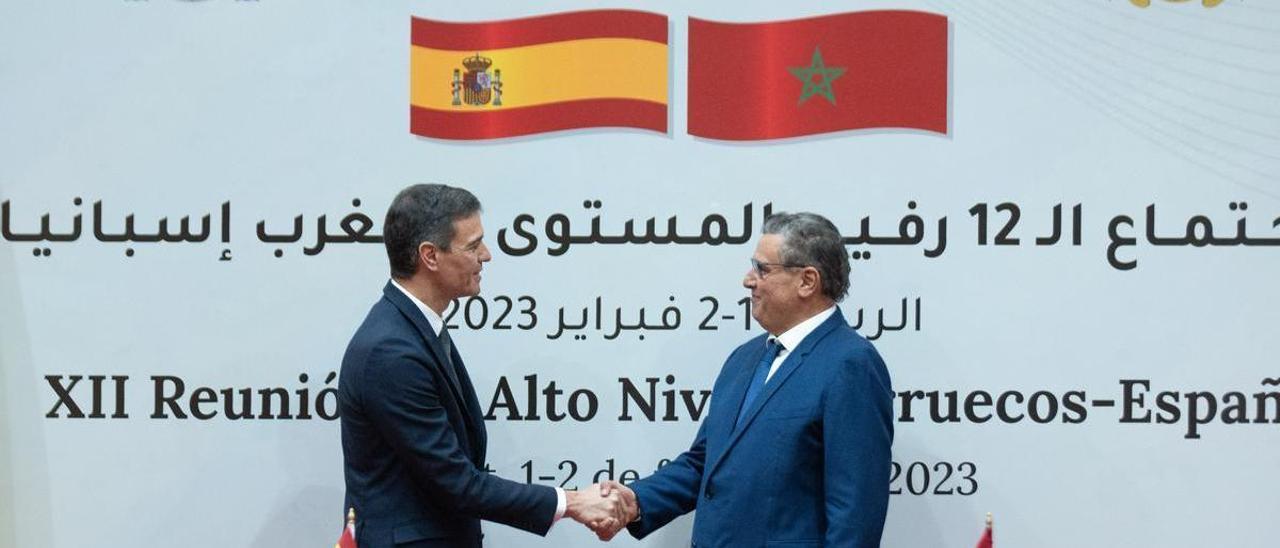 España y Marruecos acuerdan normalizar el tráfico de mercancías en Ceuta y Melilla.