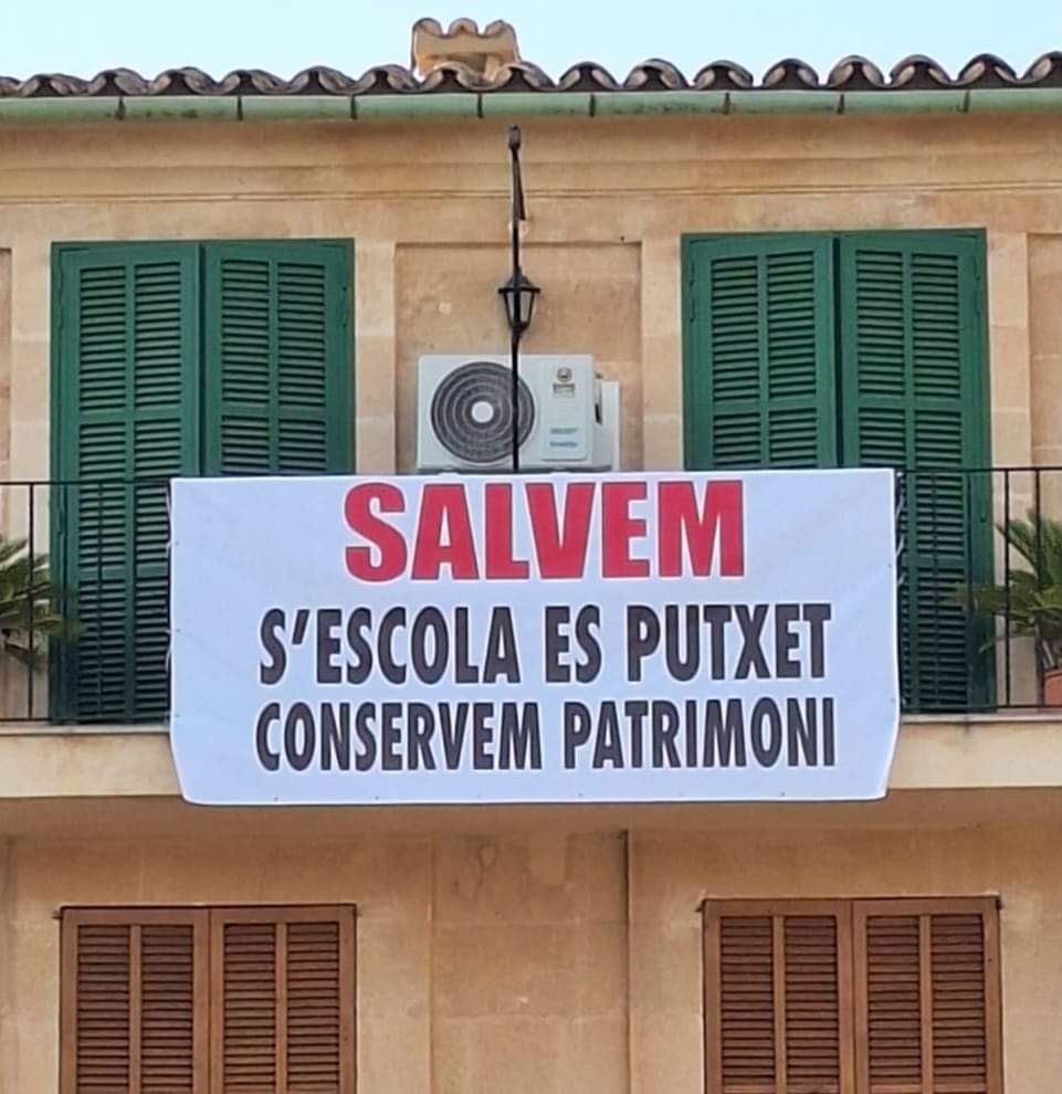 Pancarta a favor de regresar al colegio es Putxet de Selva.