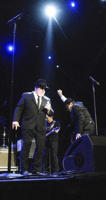 CONCIERTO DE THE ORIGINALS BLUES BROTHERS