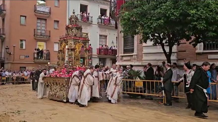 La custodia del Corpus llega a la Catedral