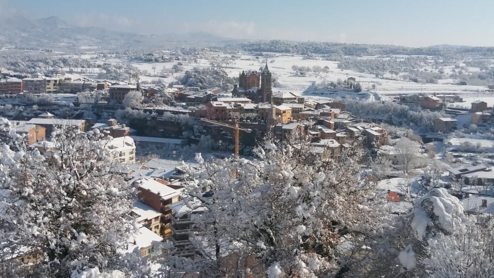 Històrica nevada a Gironella