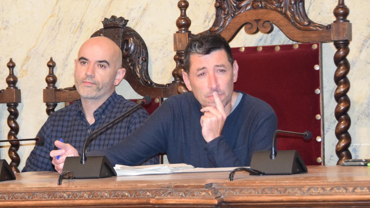 L'alcalde de Berga, Ivan Sànchez, (dreta); i el regidor d'Urbanisme, Aleix Serra