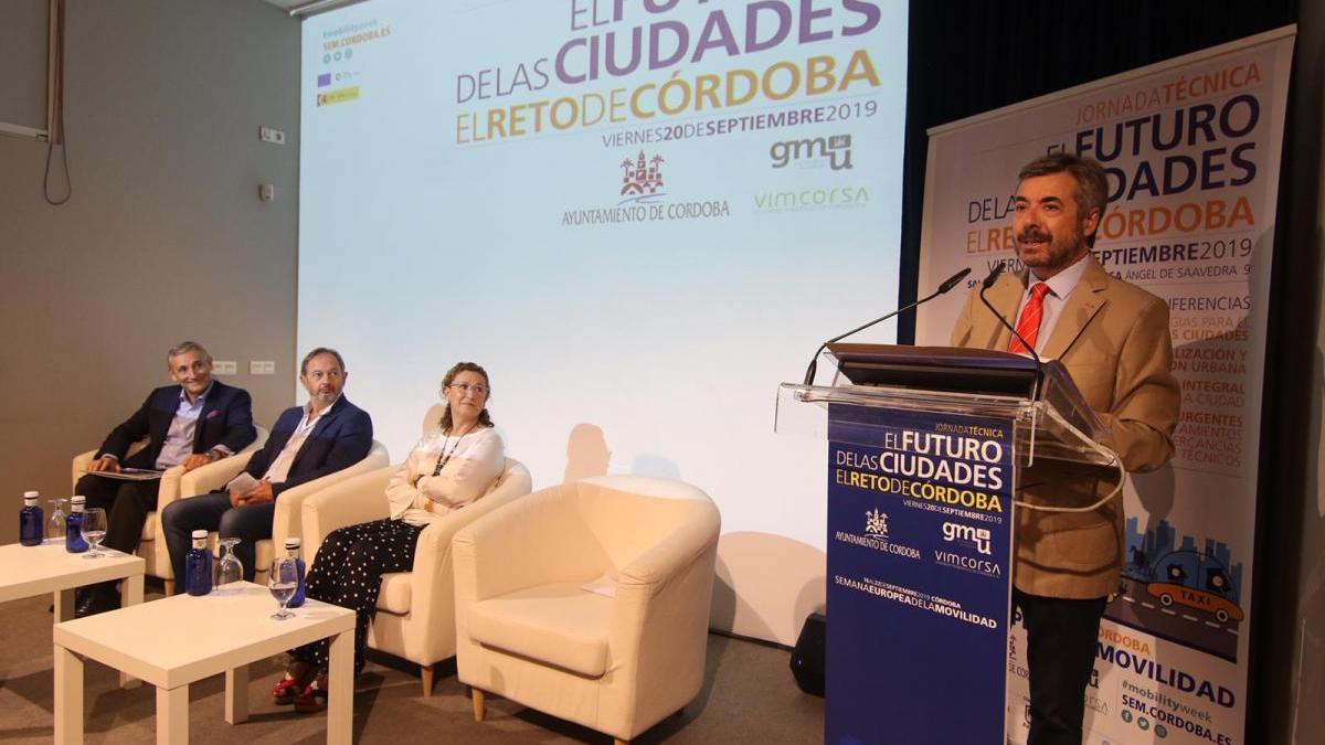 Medio centenar de expertos de toda España debaten en Córdoba sobre el futuro de la movilidad urbana