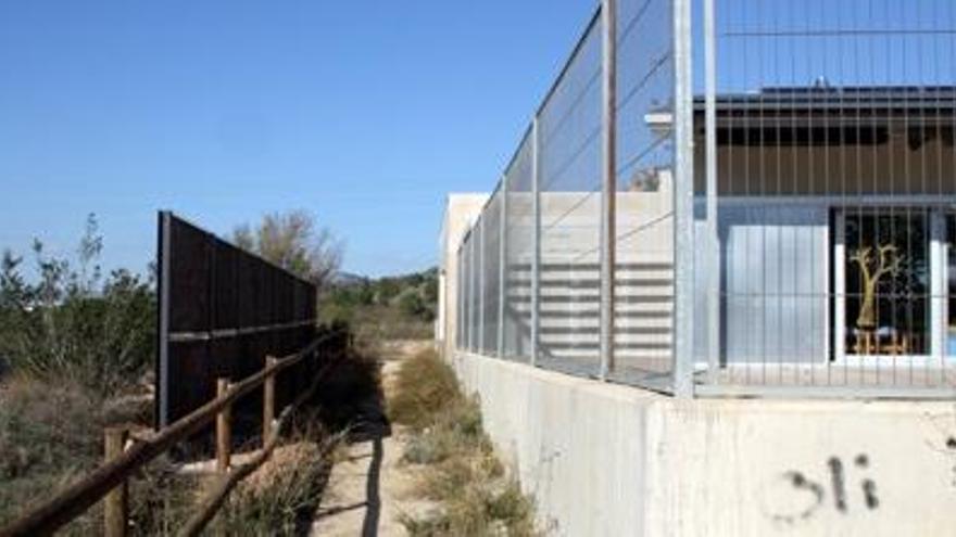 Fabriquen una pantalla per reduir el soroll ambiental amb restes de l&#039;adobatge de pells