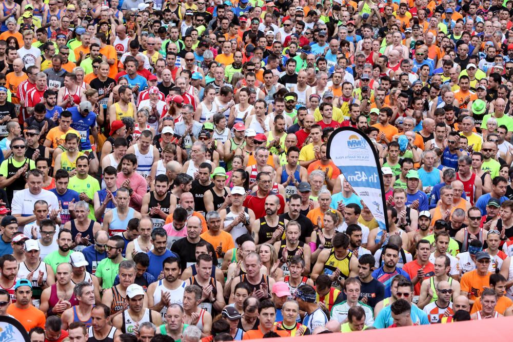 Los veteranos atletas triunfan en la prueba de Benidorm que reunió a más de 2.500 deportistas.