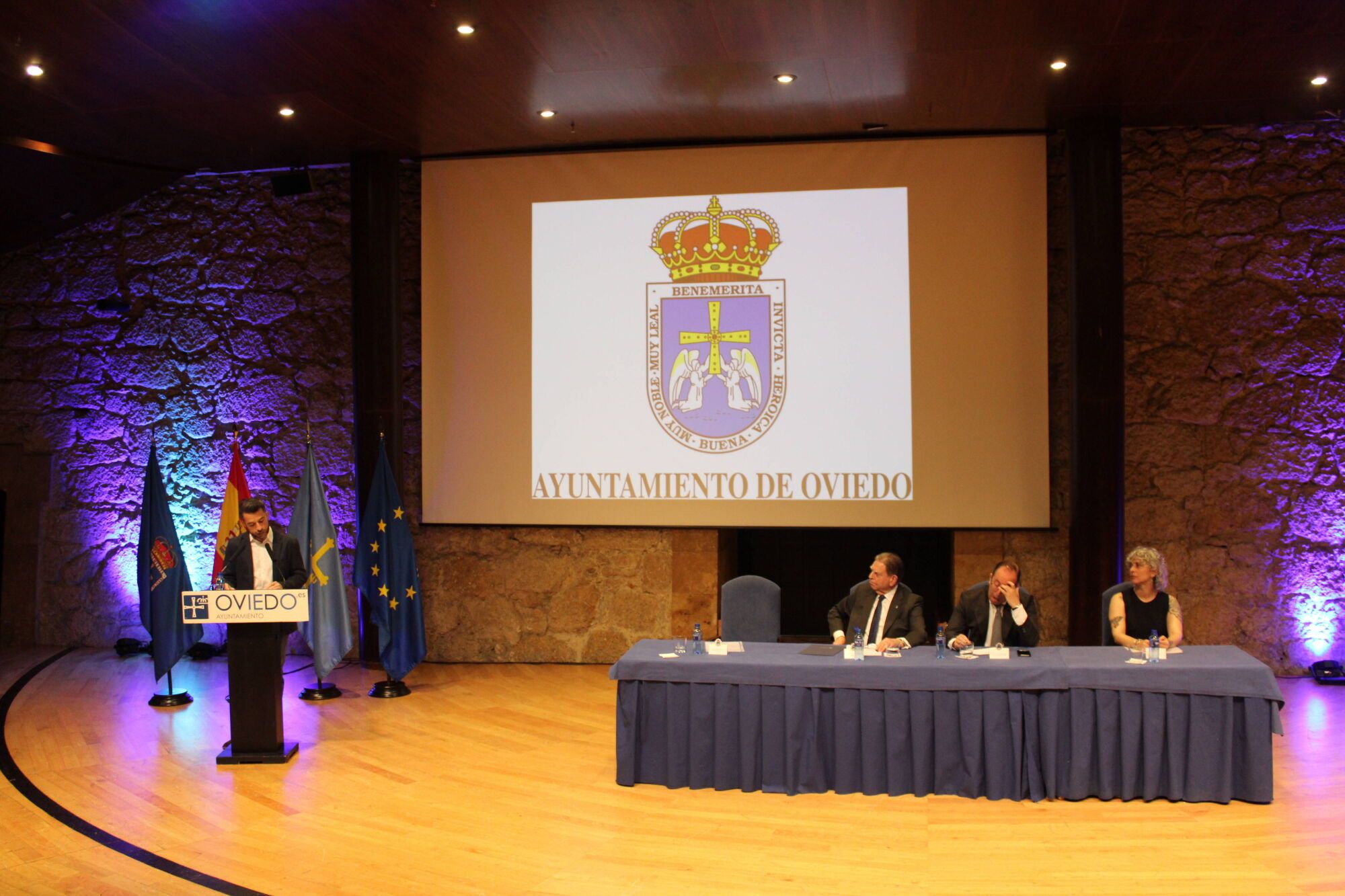 Acto institucional Santa Rita Hora: 11:00 Lugar: Oviedo, Sala de Cámara del Auditorio Príncipe Felipe Descripción: Homenaje a los trabajadores municipales jubilados y a quienes cumplen 25 y 40 años de servicio en el Ayuntamiento.