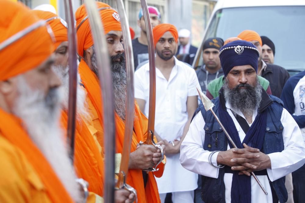 Processó per commemorar la celebració del Baisakhi a Salt