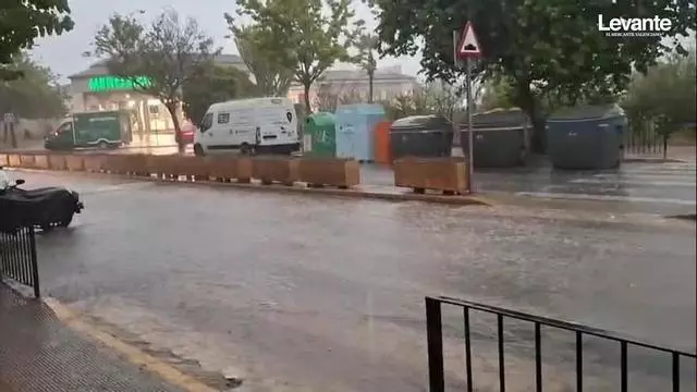 Tormenta en la Marina Alta: un chaparrón deja en pocos minutos más de 20 l/m2 en Xaló, Parcent, Dénia o Xàbia