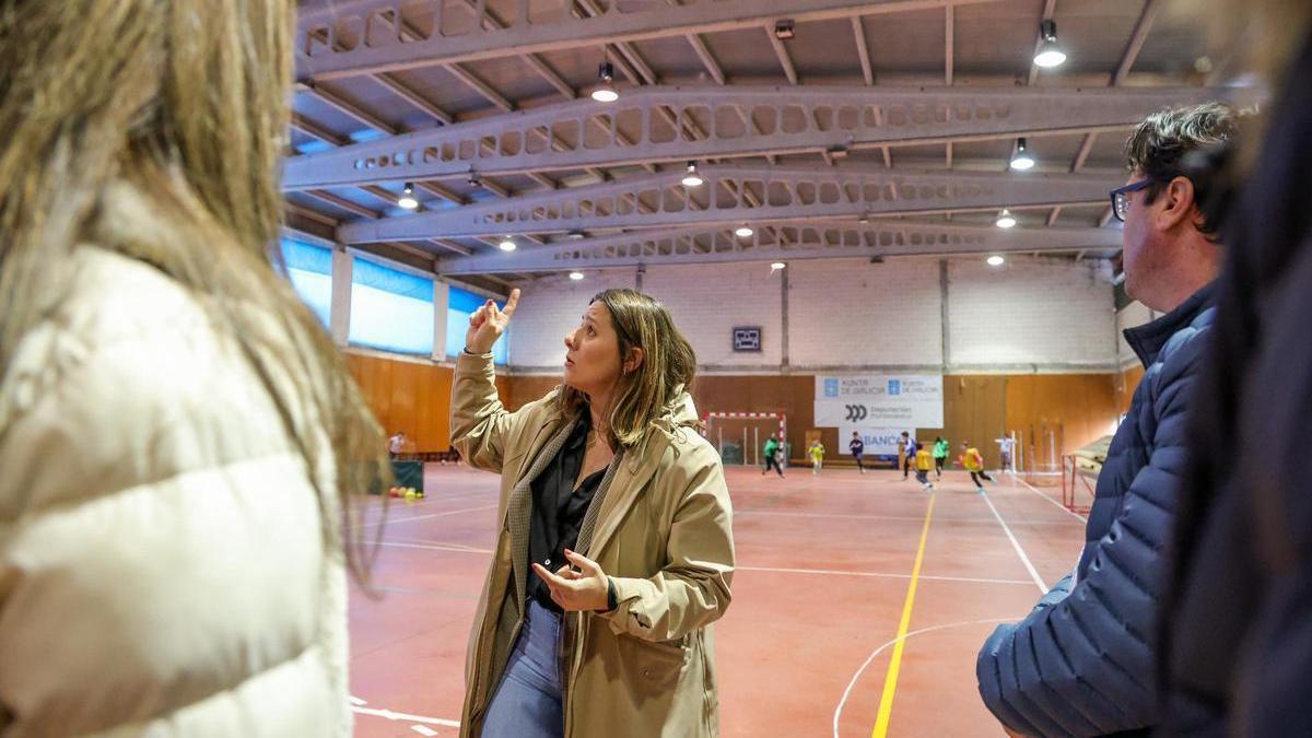 La concejala de Deportes, Noelia Gómez, en el pabellón.