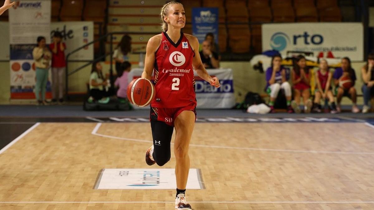 La checa Petra Holesinska debutó con el Casademont Zaragoza