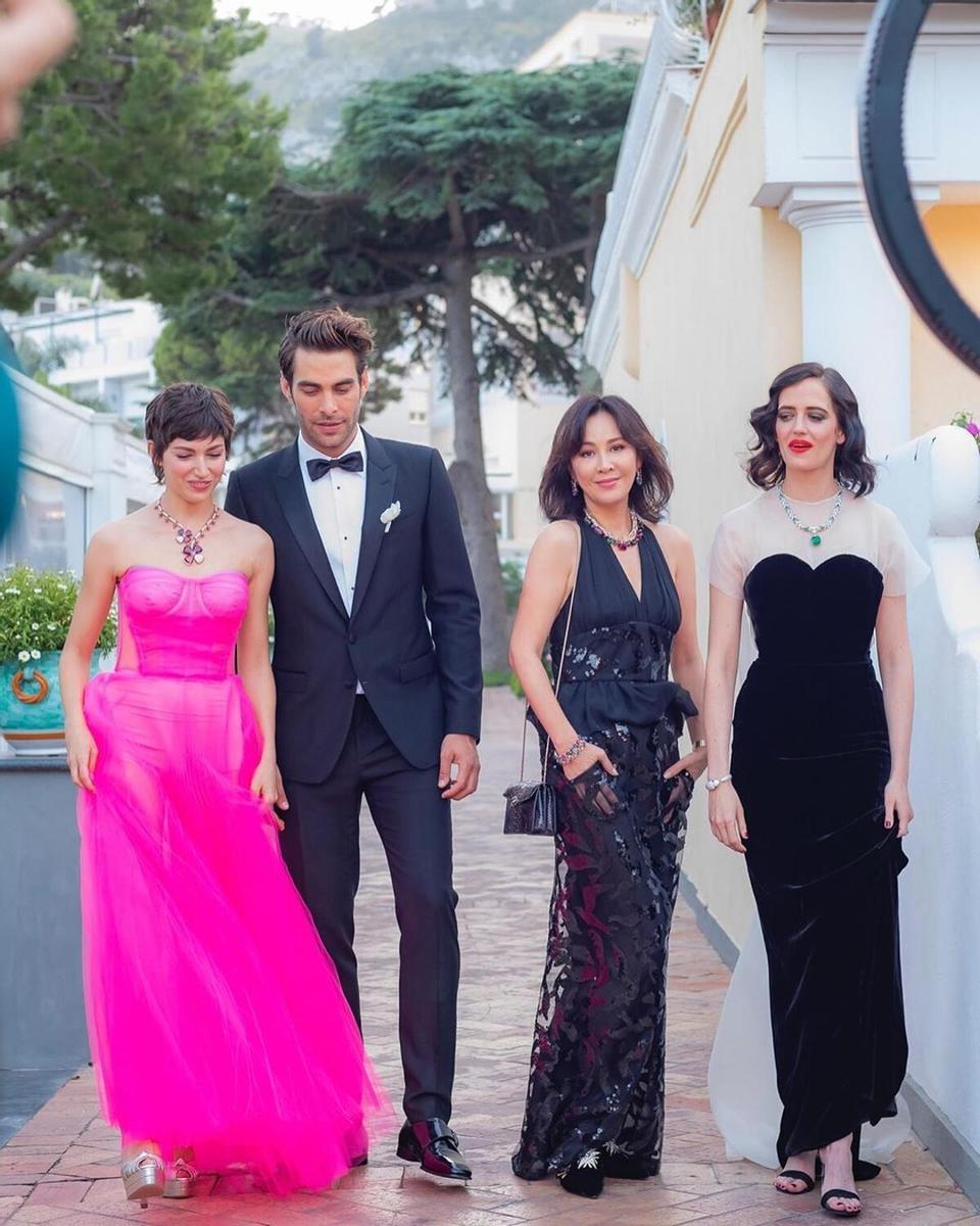 Úrsula Corberó, Jon Kortajarena, Carina Lau y Eva Green, juntos en Capri