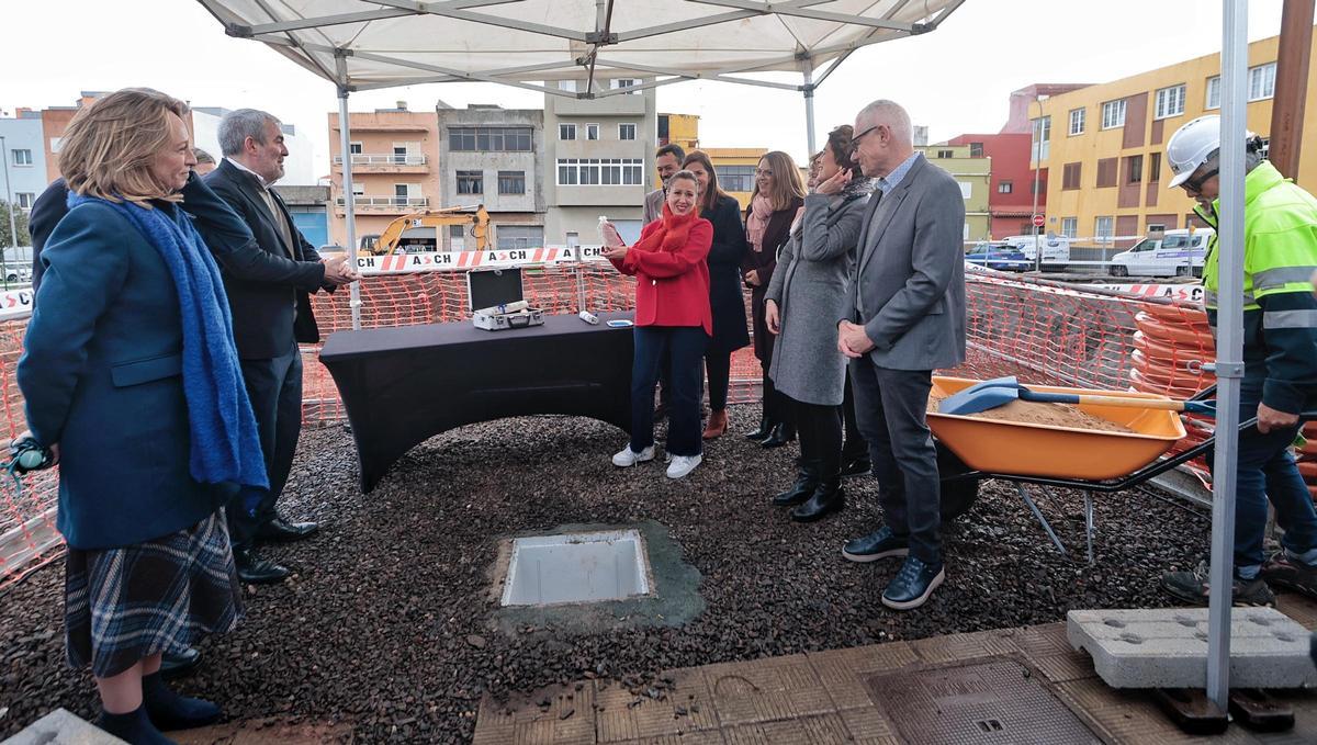 Colocación de la primera piedra del nuevo complejo residencial de Apanate