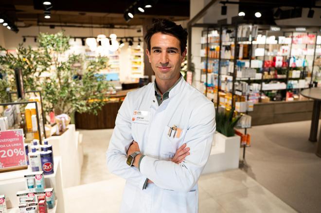 Galería | La transformación de la farmacia de El Rodeo de Cáceres