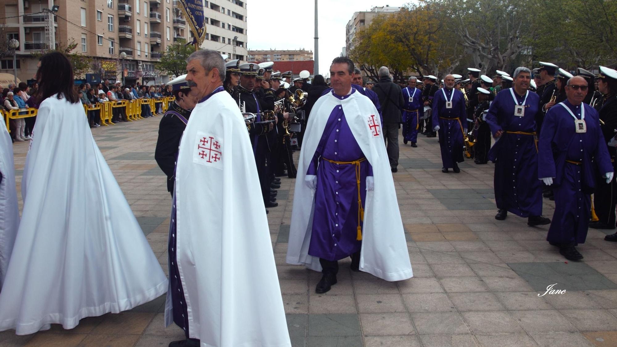 Las imágenes del Domingo de Resurrección en Oliva