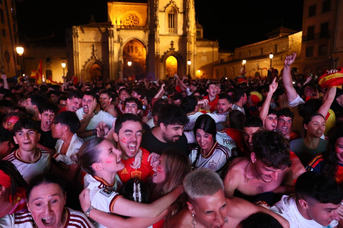 Así se vivió el triunfo de España en Oviedo