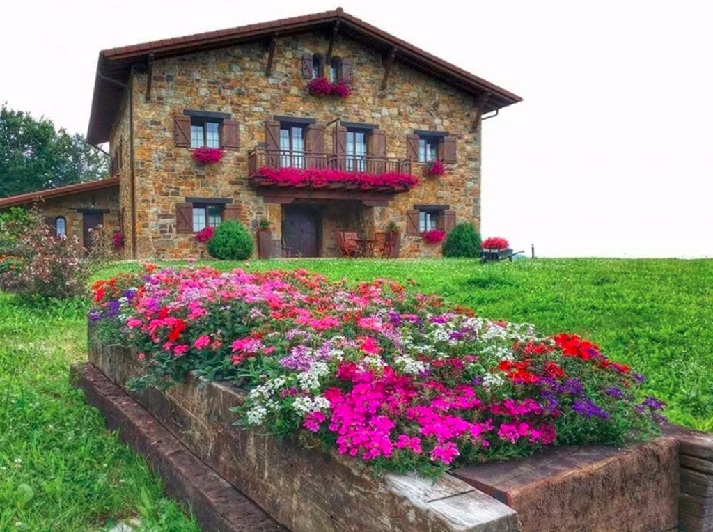 Hotel Lurdeia