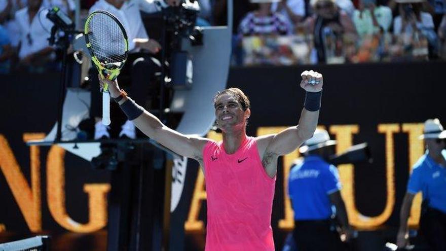 Nadal se impone con claridad en su estreno en Australia