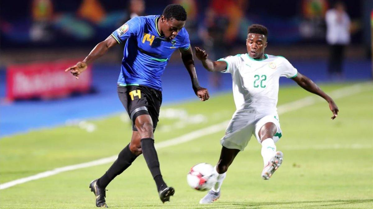 Moussa Wague fue titular en el debut de Senegal en la Copa de África