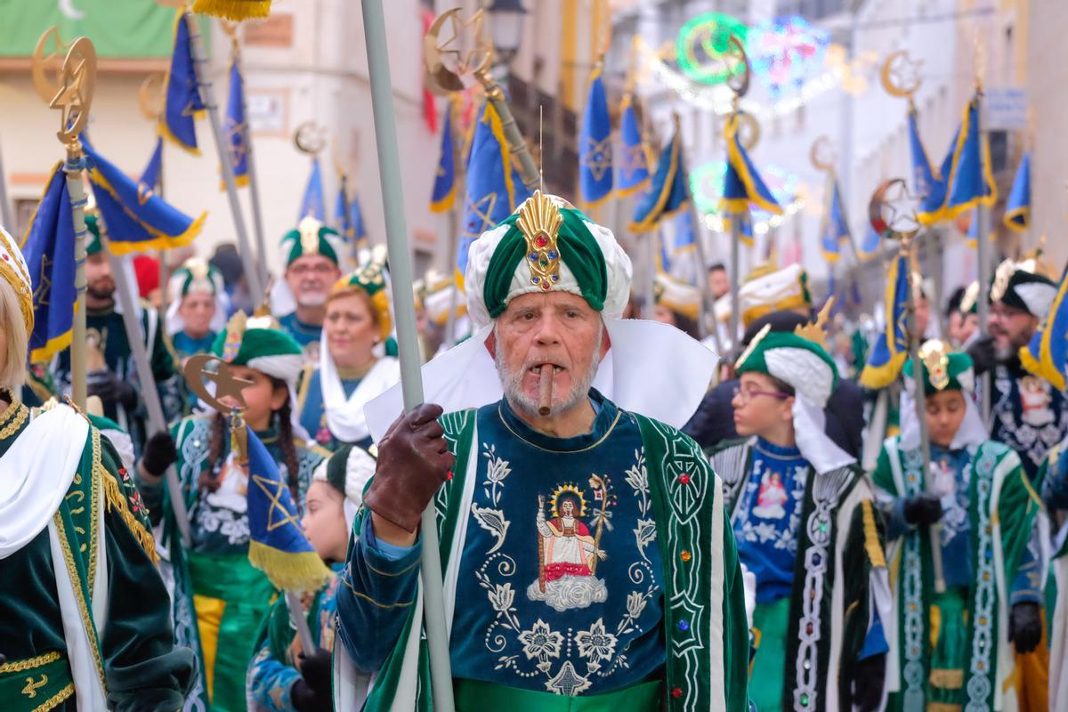 Un veterano Emir en pleno desfile.