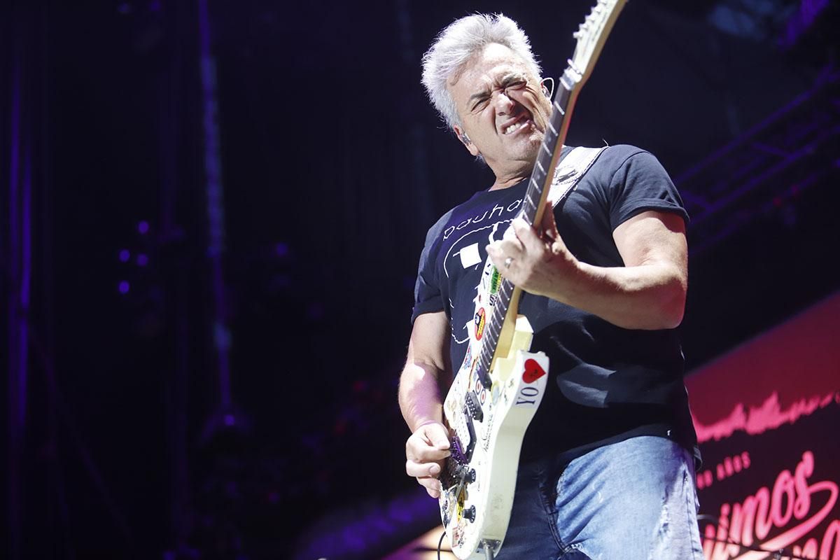 Hombres G enloquecen al público de Los Califas