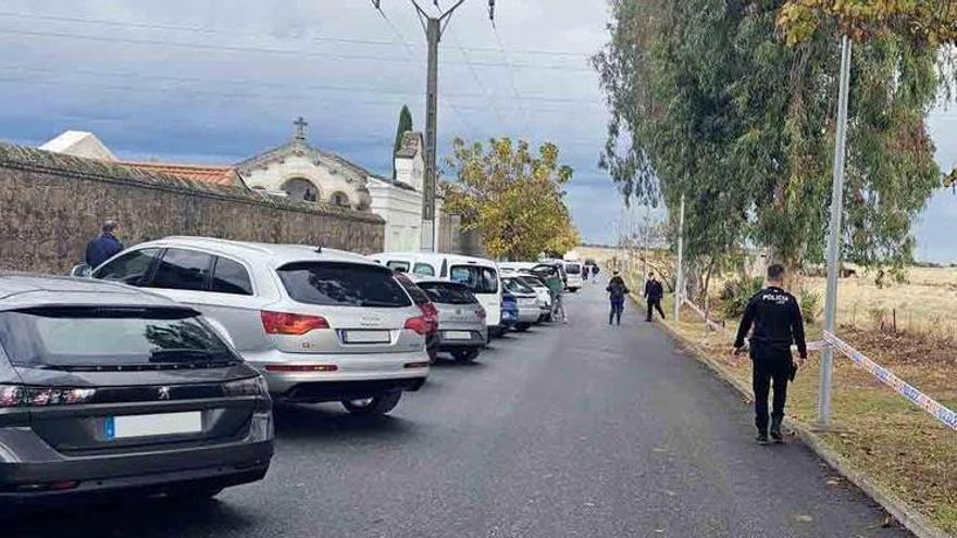 El cementerio municipal de Navalmoral de la Mata ampliará el horario de apertura hasta el 3 de novie ...