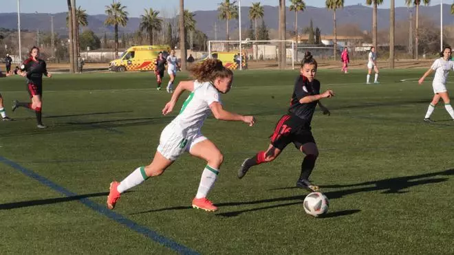 El Córdoba CF Femenino se atasca ante el Granada en el derbi andaluz