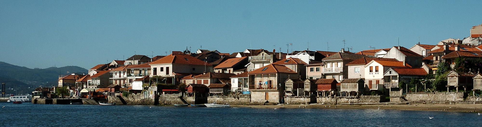 Vista del pueblo de Combarro.