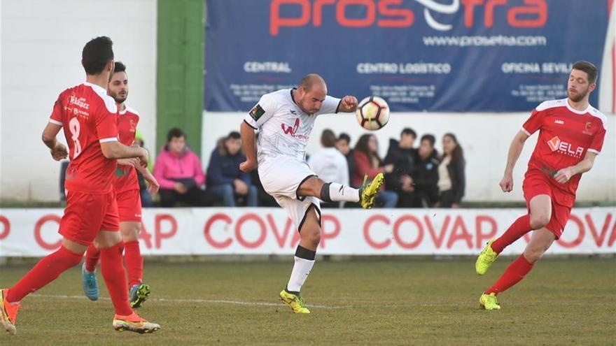 El Pozoblanco gana al Torreblanca y se crece en la lucha por el ascenso