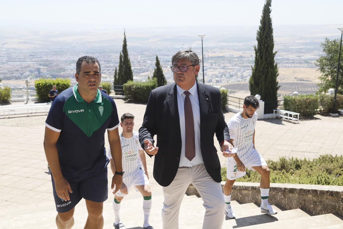Germán Crespo y González Calvo, en la foto oficial de la plantilla para la 2022-23.