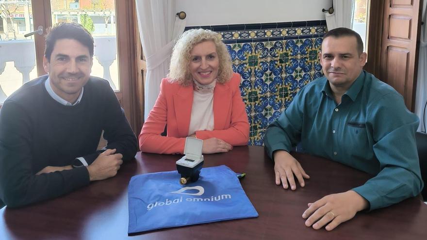 Jorge Barea y Francisco Porta, con la alcaldesa Trini Montañana