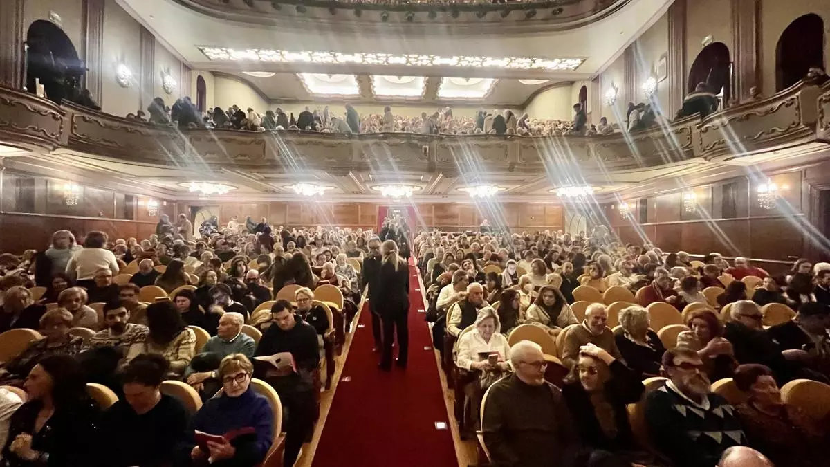 La orquesta Mercadante hace las delicias del teatro Jovellanos: así fue el concierto de Año Nuevo en Gijón
