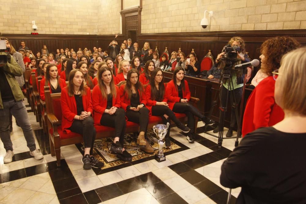 El CPA Girona rep un homenatge a l'ajuntament després del seu triomf europeu