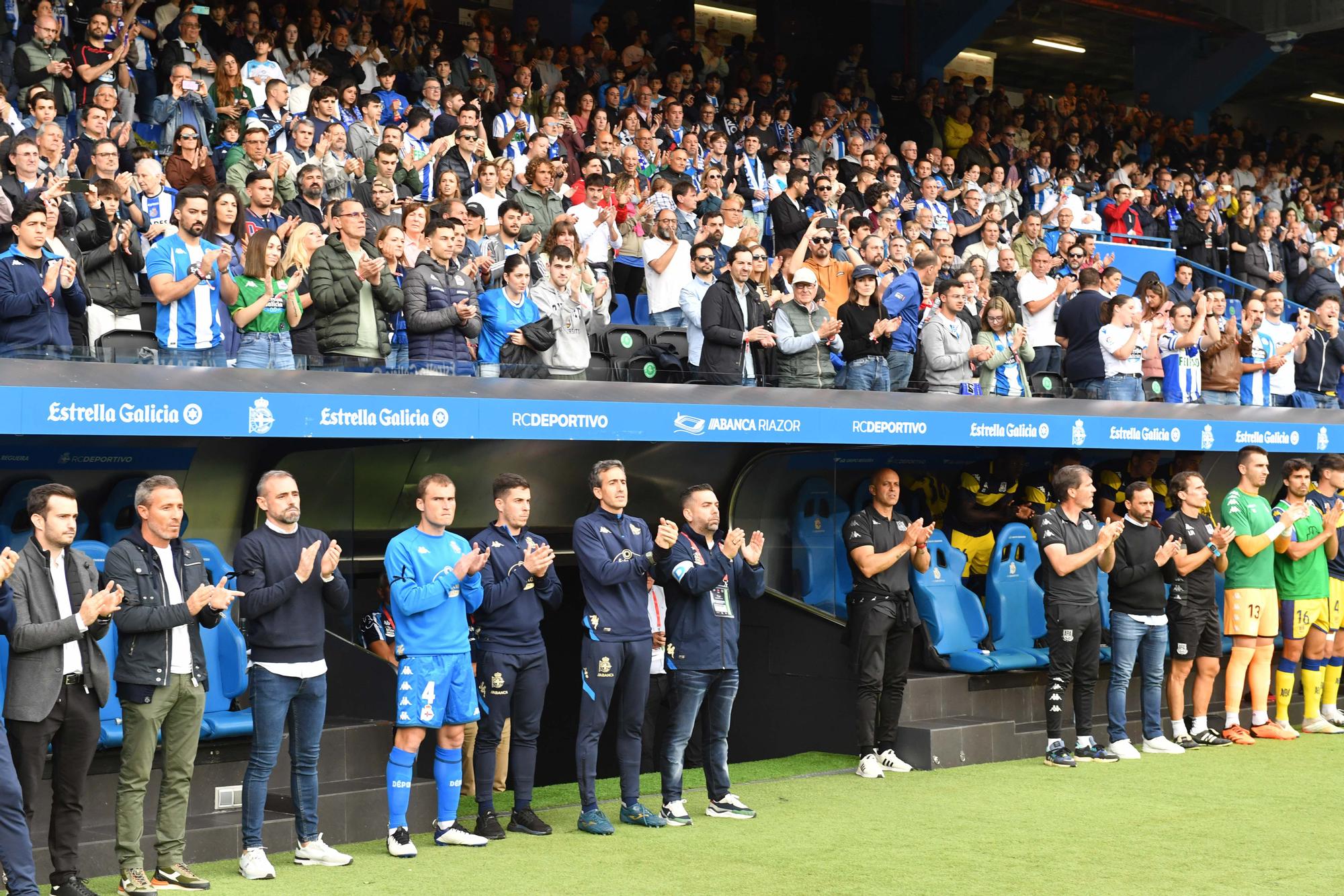 Homenaje a Arsenio Iglesias en Riazor antes del Deportivo-Alcorcón