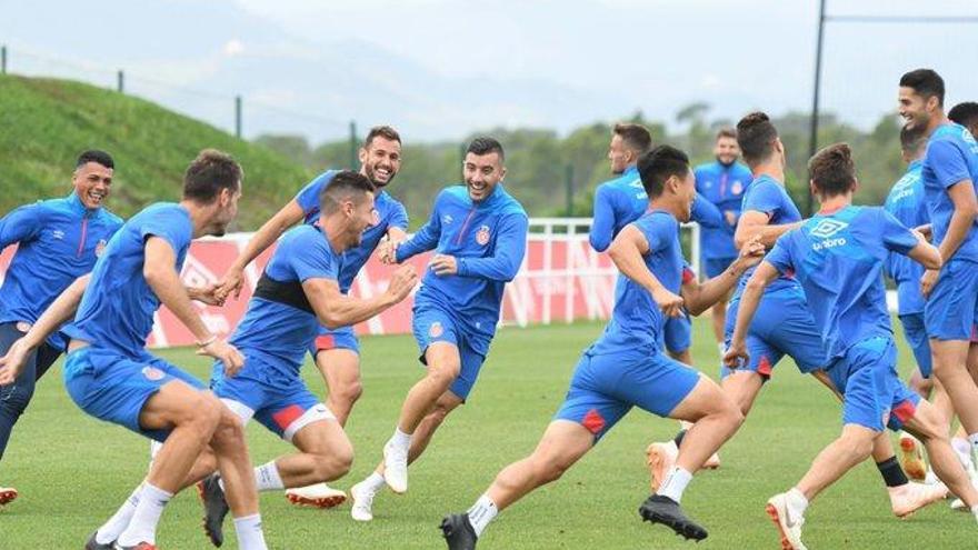 La plantilla del Girona en l&#039;entrenament d&#039;ahir a La Vinya