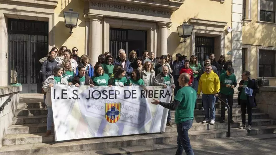 Los profesores se preparan en Xàtiva para la huelga del 31 de marzo
