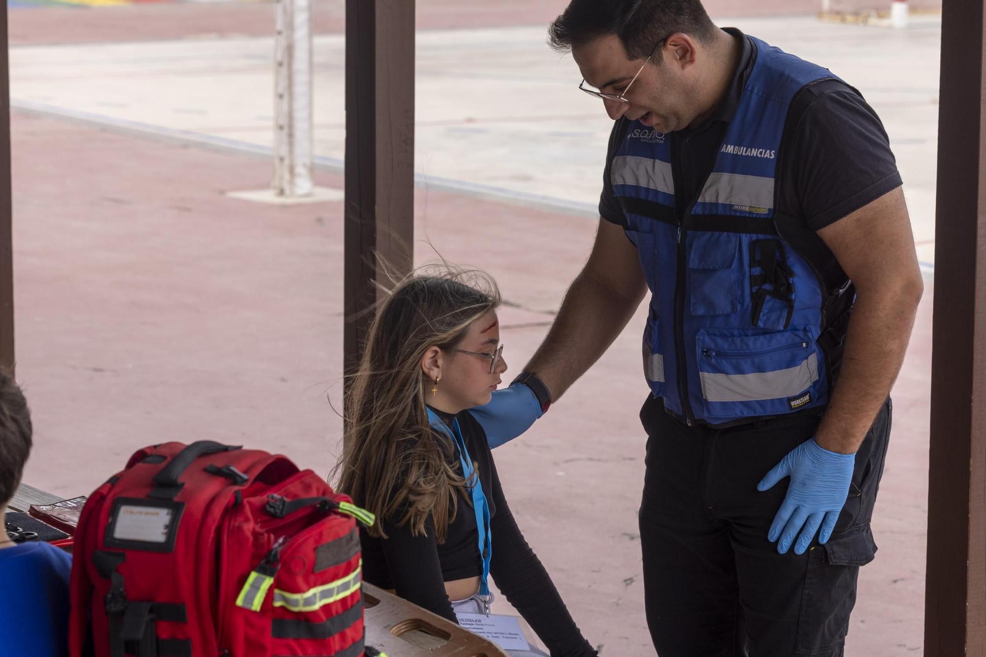 Aquí las mejores imágenes del simulacro de terremoto realizado en Torrevieja, coincidiendo con aniversario del terremoto de 1829