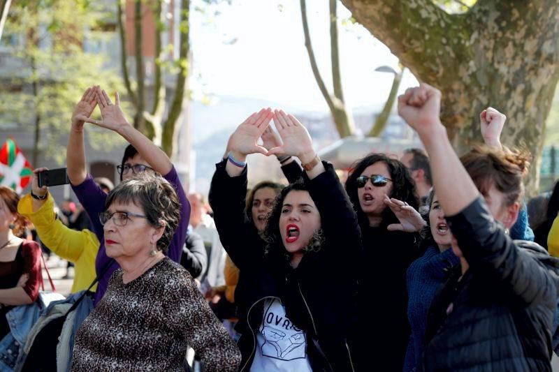 Altercados en Euskadi o tras una concentración contra un acto de Abascal