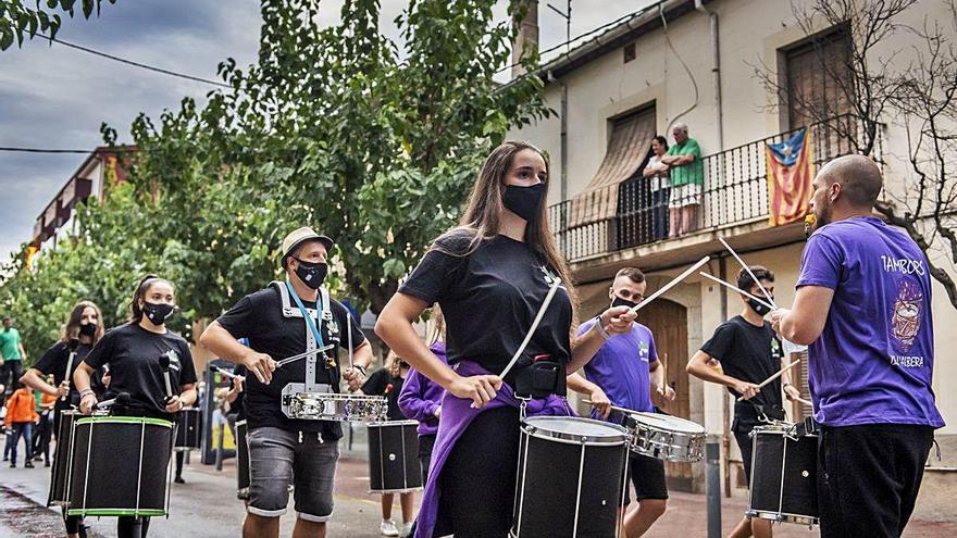 Cercavila des dels balcons, a la Jonquera