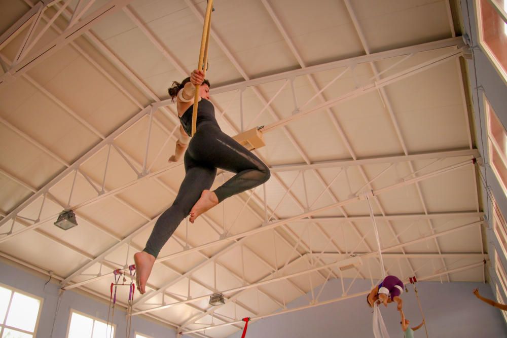 Ensayo para la muestra de acrobacias aéreas en Coc