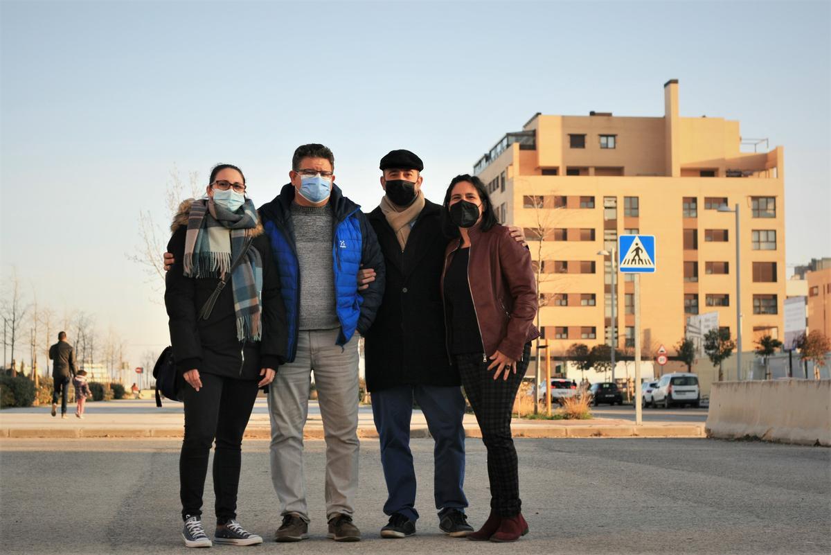 Marta, Yoni, José Luis y Marga, pertenecientes a la Asociación de Vecinos de El Cañaveral