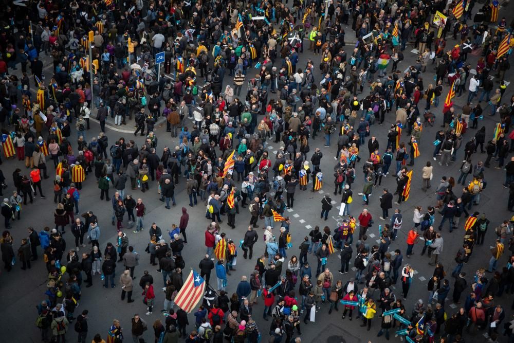 Protesta de Tsunami entorn el Camp Nou